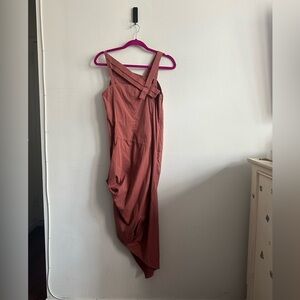 iXOs dress. Super flattering and amazing. Size US 4.